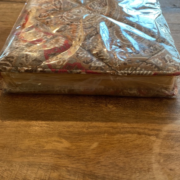 Pierre Deux fabric journal - Picture 2 of 6